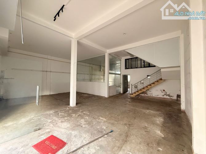 CHO THUÊ MẶT BẰNG KINH DOANH gần đường chính Mai Thúc Lân khu du lịch 200m2 30tr