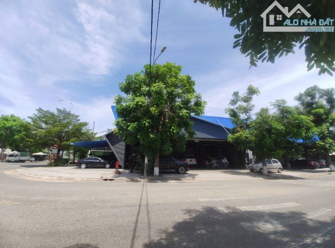 Cho thuê mặt bằng 2 mặt tiền 140m2 đường Dương Khê gần cầu trần thị lý