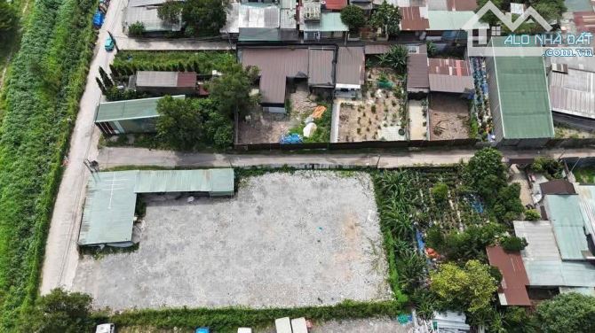 XN021 Cho thuê mặt bằng bãi xe GARAOTO Khuôn viên đất 2000m2