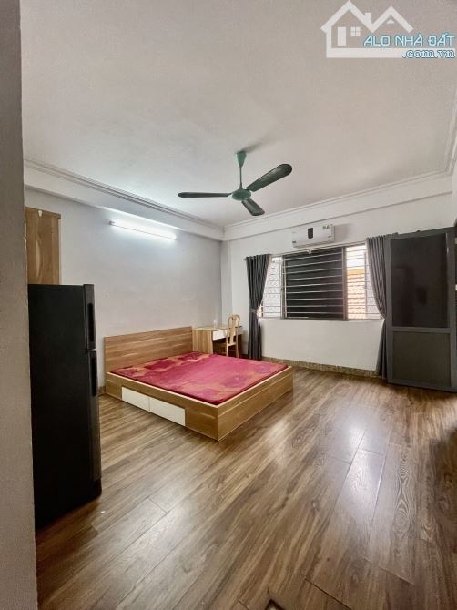 CHO THUÊ CĂN HỘ CCMN SỐ 6 NGÕ 7 NGUYỄN THỊ ĐỊNH - CÁCH MẶT PHỐ 10M - ĐỦ ĐỒ