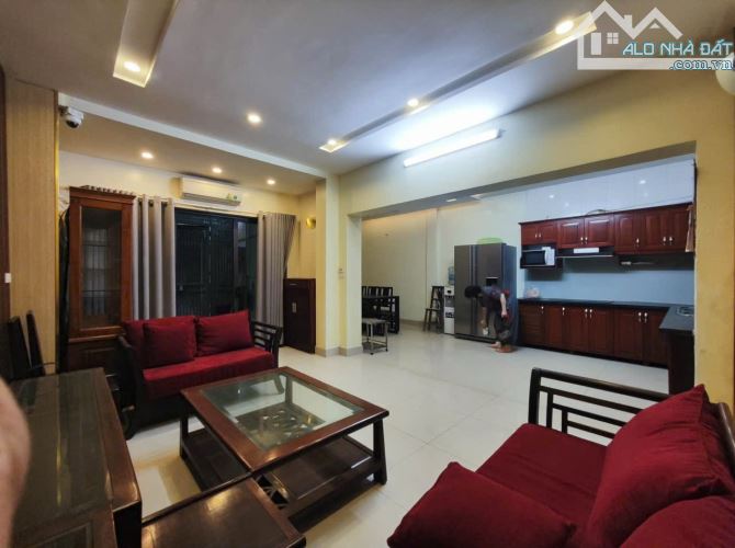 🏡 Cho thuê nhà nguyên căn Giảng Võ – Ba Đình Mặt ngõ ô tô – Ngõ thông – Gần phố