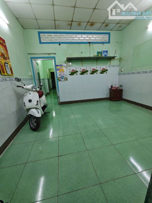 105. Nhà 4,5 triệu 3 phòng ngủ gần trường Cao đẳng Y Tế Cần Thơ