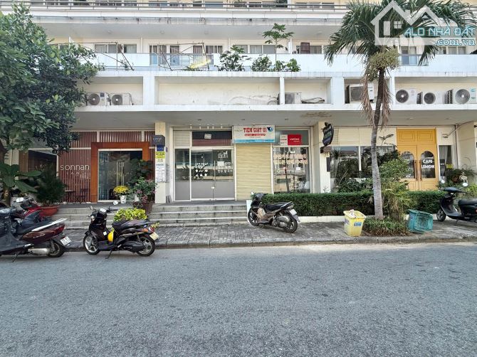 Cần cho thuê shop Phú Mỹ Hưng 87m2, sàn trống suốt, giá 35triệu,