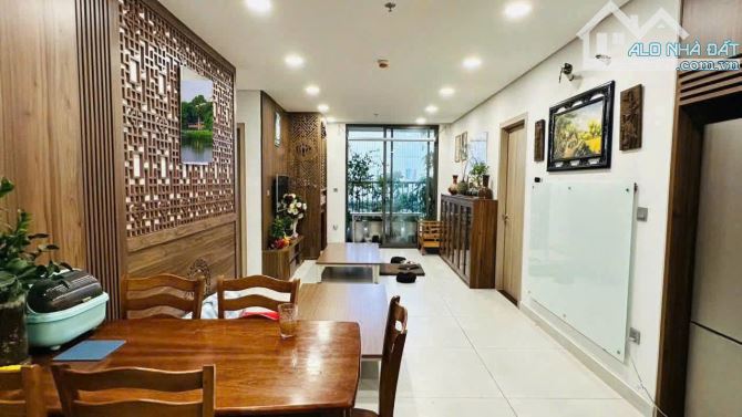CHO THUÊ CHUNG CƯ KHAI SƠN CITY-NGỌC THỤY-LONG BIÊN-DT 96M2-14TR/TH