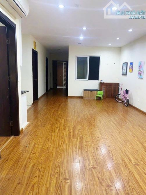 Mời thuê chung cư tầng đẹp, tòa nhà Hồ Gươm Plaza 102m 3n 2wc hơn 10 triệu/th. Lh xem nhà