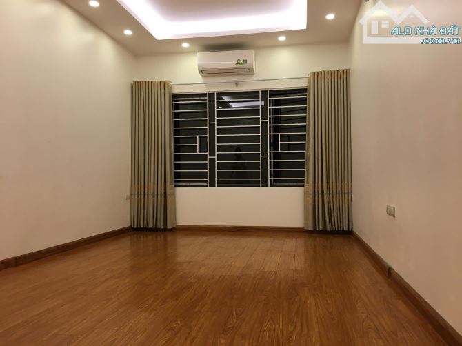 Cho thuê nhà PHÚ ĐÔ, Lê Quang Đạo. 13 triệu/ tháng. Phù hợp để ở gđ, nhóm ít người