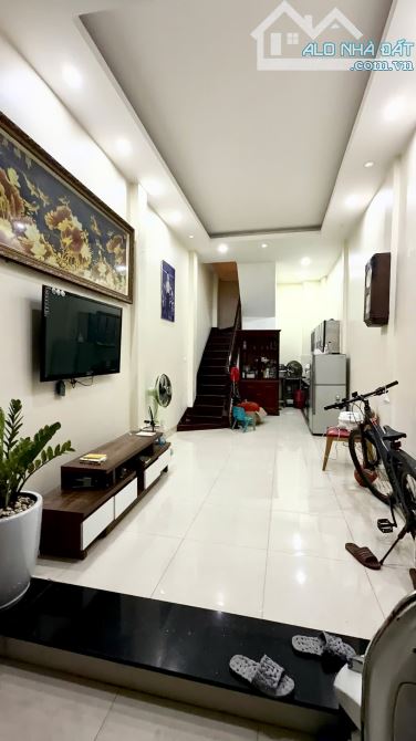 CHO THUÊ NHÀ RIÊNG – NGÕ HUY VĂN, TÔN ĐỨC THẮNG, ĐỐNG ĐA