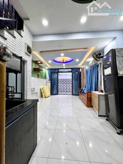 Nhà Nguyên Căn Hẻm Xe Hơi Huỳnh Văn Nghệ Full Nội Thất Chỉ 10tr/tháng