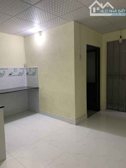 Cho thuê nhà nguyên căn đường Hoàng Hoa Thám phường 12 quận Tân Bình gần ga T3 vào sân bay