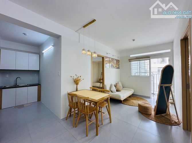 Cho thuê căn hộ Nam Long CnetralLake, 57m2, 2 phòng ngủ, full nội thất, Tây Nam