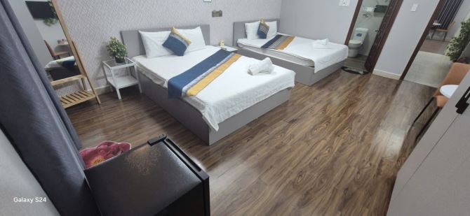 Cho thuê khách sạn gần Vincom Biên Hòa + hiện trạng: 1 trệt 3 lầu, có 9 phòng, đang kinh