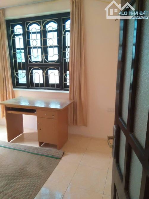 Cho thuê nhà nguyên căn ngõ 179 Triều Khúc, Thanh Xuân , Hà Nội 20m2 x 5 tầng 3pn 6tr5