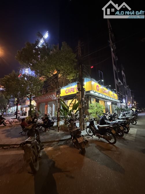 cho thuê mặt bằng kinh doanh ở cầu Nhật Tân.