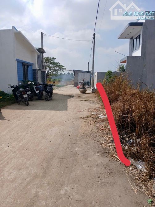 Cần bán 2 nền liền kề hướng Đông gần chợ trà vinh