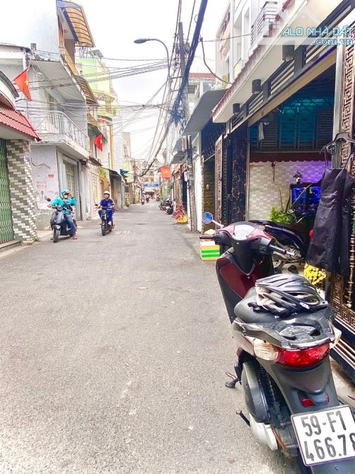 77M2, 4 TẦNG, HẺM NHỰA 2 Ô TÔ TRÁNH – CÁCH MẶT TIỀN PHẠM VĂN CHIÊU 50M – GIÁ HƠN 9 TỶ XÍU
