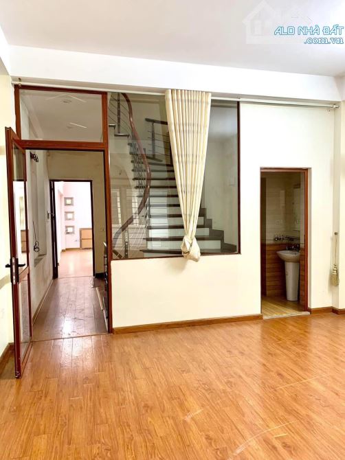 Liền kề Văn Phú 90m, 4.5 tầng, 20 triệu