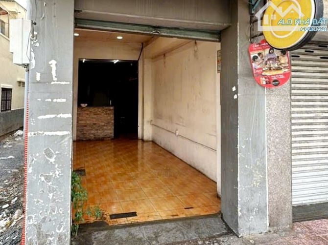 Cho thuê mặt bằng 3m x 11m đường Nguyễn Kiệm, Phú Nhuận