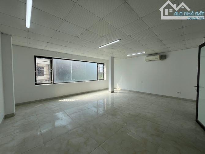 Cho thuê văn phòng Vạn Phúc- Khu simco Sông Đà, 85m2/tầng gồm 2 phòng làm việc