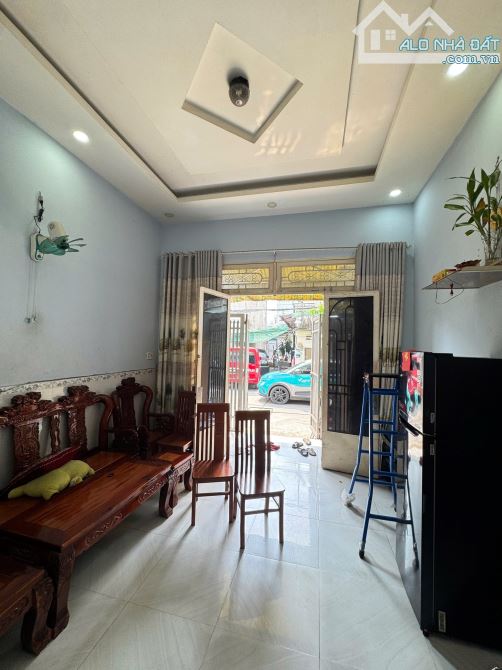 Cho Thuê NC Mặt Tiền HẢI TRIỀU Phường Sài Gòn.