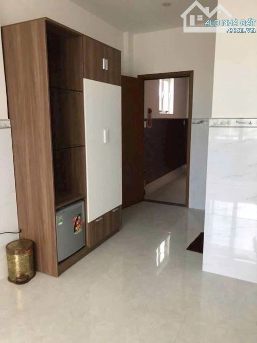 Cho thuê khách sạn mặt tiền : Nguyễn Tất Thành , Thanh Khê