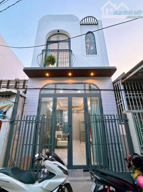 CHO THUÊ NHÀ TRỆT LÂU FULL NỘI THẤT HẺM 260 TRẦN VĨNH KIẾT