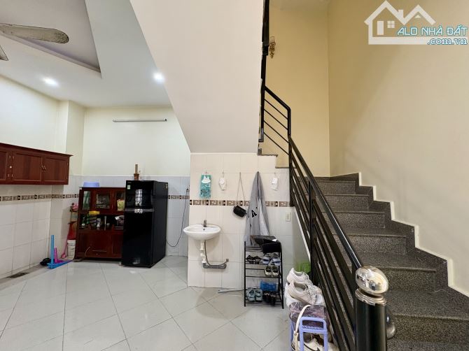 Cho thuê nhà 2 lầu phường Tân Tiến Cũ , Biên Hoà, Đồng Nai 70m2 giá 9 triệu