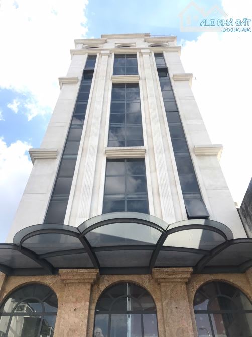 KHÁCH SẠN 3 SAO- ⭐️⭐️⭐️- 5.000 M2- 89 PHÒNG- NGANG 25M- 1H+11 TẦNG- GIÁ: 1 TỶ/TH