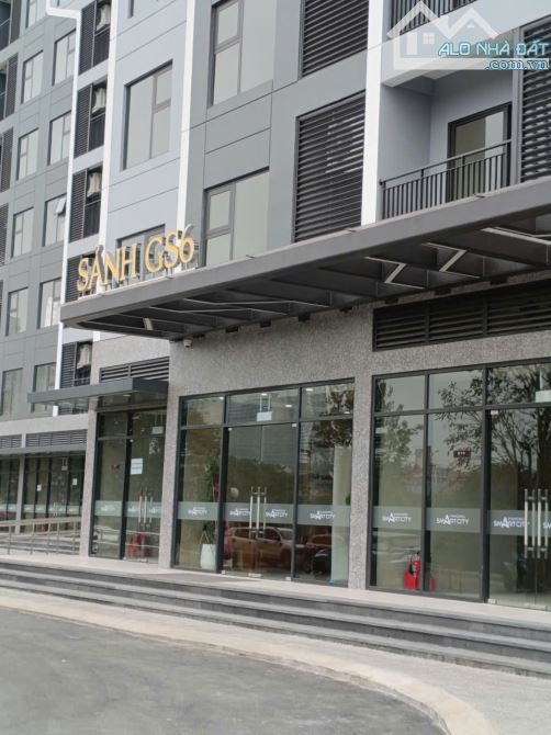 Cho thuê căn hộ Vinhomes Smarcity.75m.2n2vc.Nội thất cơ bản.10 triệu.Tầng đẹp.Thông thủy