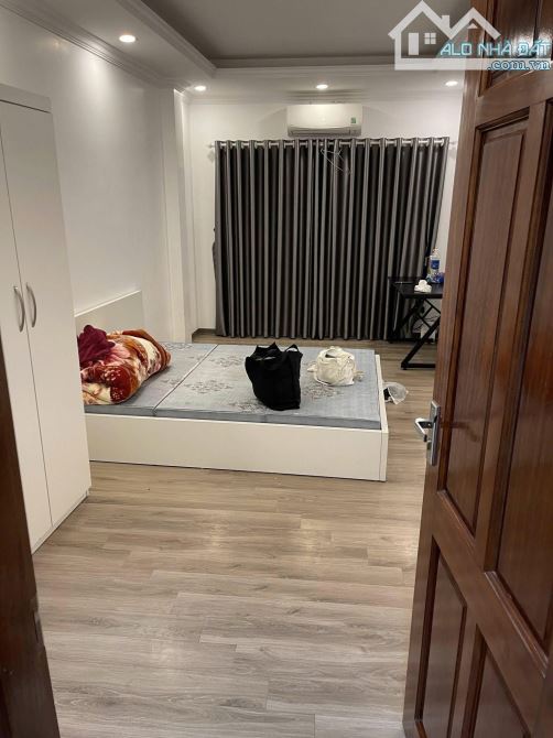 Cho thuê nhà Đại Từ, Hoàng Mai 35m2, 5tầng, 12Triệu nhà mới ơi luôn