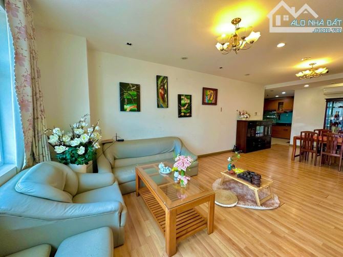 Cho thuê chung cư 47 bacu 2PN full nội thất căn góc view đẹp