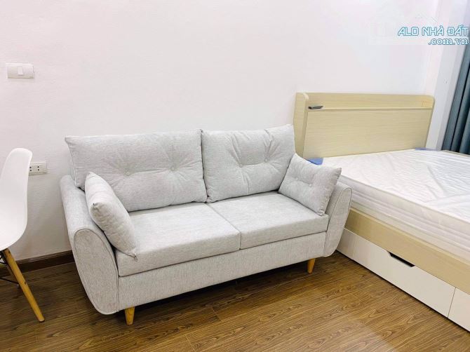 Cho thuê căn hộ tại phố Nguyễn Sơn 36m 1pn full đồ 4tr, điện nước giá dân.