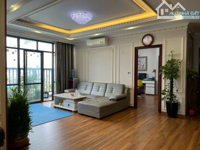 Cho thuê căn hộ chung cư toà CT3 C’land 81 Lê Đức Thọ 128m 3pn full đồ