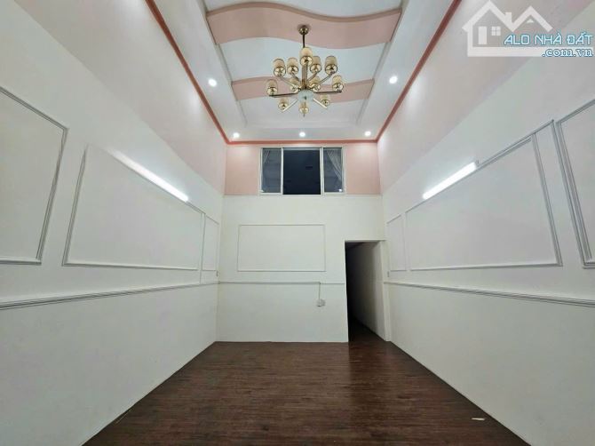 Cho thuê nhà sạch đẹp khu D2D giá 10 triệu