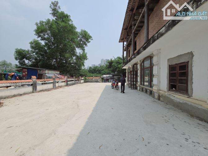 MT NGUYỄN HỮU THỌ 460M2 (17X27M) 23.99 TỶ ĐẤT BIỆT THỰ SÁT PMH DƯỚI 52TR/M2