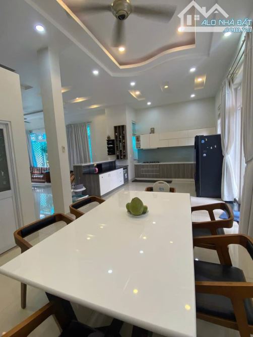 CHO THUÊ BIỆT THỰ PHƯỚC SƠN - 3 TẦNG - 261M2 - SÁT CÔNG VIÊN NƯỚC SUN WORLD -21TR/TH