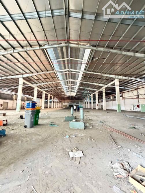 XN024 Cho thuê MB kinh doanh Kho chứa hàng 4300m2 MT Ql1A Gần 2 KCN lớn AMATA và Hố Nai