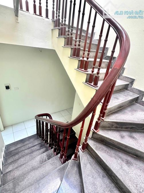 Liền kề Quang Trung 4 tầng , 17 triệu