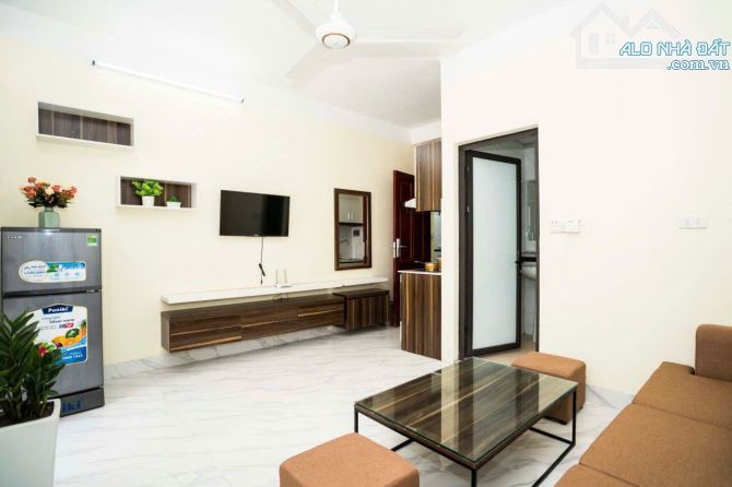 CHO THUÊ CĂN HỘ 1 KHÁCH 1 NGỦ TẠI ĐÌNH THÔN FULL NỘI THẤT GIÁ CHỈ 6,5 TR / THÁNG .
