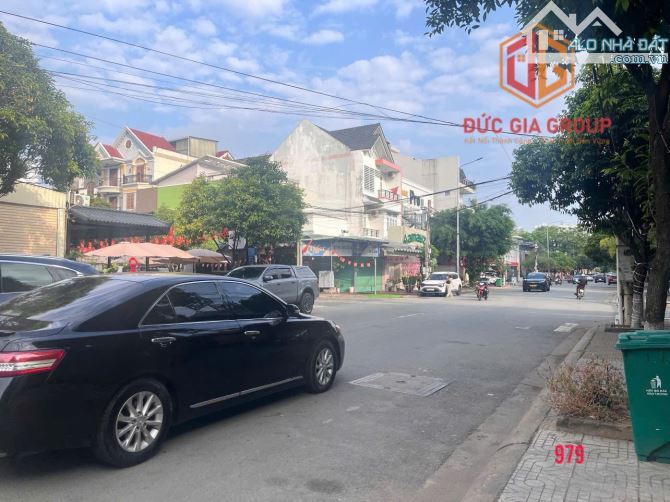 Cho thuê mặt bằng kinh doanh 144m2 đường D10 khu dân cư D2D giá 23tr/tháng