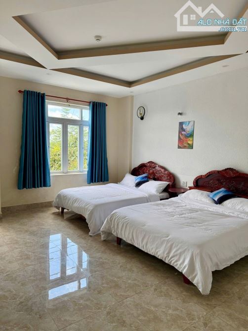 cho thuê khách sạn 12 phòng mặt tiền đường võ nguyễn giáp, ngay khu dân cư 586