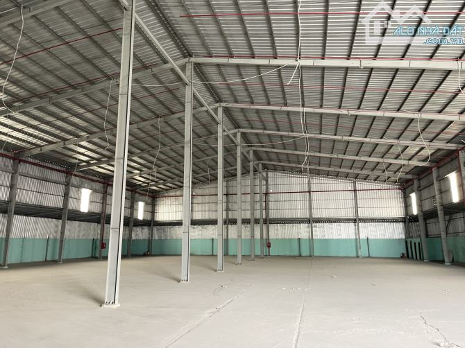 Cho Thuê Kho Xưởng 2600m2 PCCC Tự Động Mặt Tiền Tỉnh Lộ 10 Long An