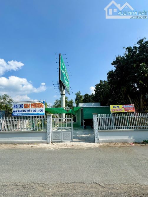 Cho thuê nhà và sân rộng 700m2 đường quốc lộ 1A chân cầu Cần Thơ - 25 triệu/ tháng