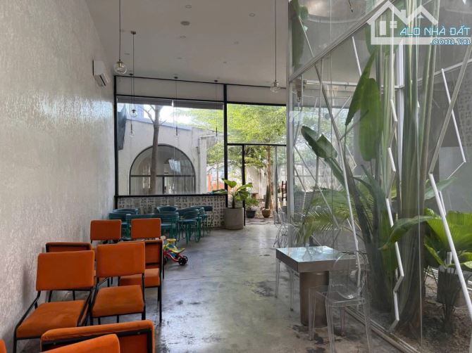 Cho thuê mặt bằng kinh doanh 600m2 mặt tiền trần hoàng na giá 65 triệu