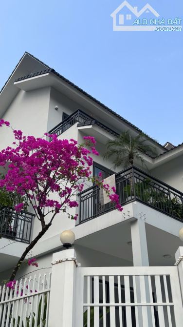 Cho thuê biệt thự góc 2 mt đường số kdc Vivo giải trí , Quận7
