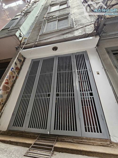 CHÍNH CHỦ CHO THUÊ NHÀ VÕNG THỊ - 5 TÂNG ĐỦ ĐỒ - VẢO Ở LUÔN