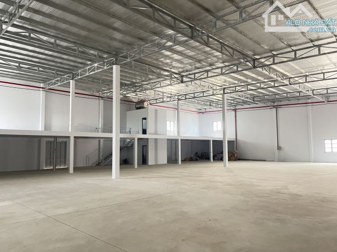 CHO THUÊ NHÀ XƯỞNG 5.000m² MẶT TIỀN ĐƯỜNG VĨNH LỘC BÌNH CHÁNH