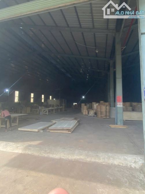 Cho thuê kho xưởng 3000m2 giá 170 triệu ở TP Thuận An Bình Dương.