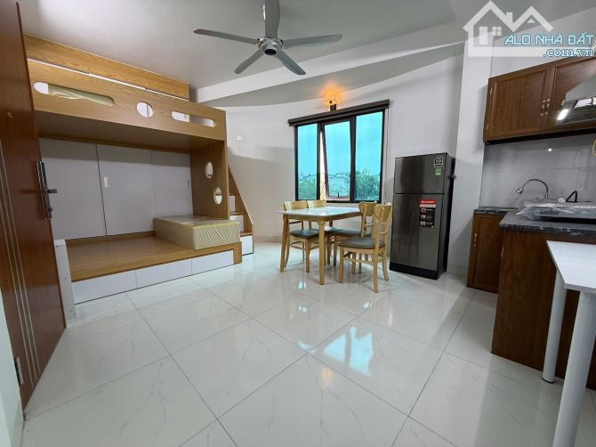 Cho thuê phòng tại 279 Đội Cấn , 10m ra oto , full đồ thoáng sáng