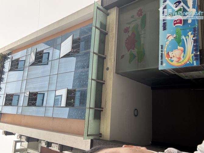 chính chủ cần cho thuê , HOÀNG QUỐC VIỆT , 100m2/sàn ,VP/CTY , CỬA HÀNG , CTY , TIỆM THUỐC