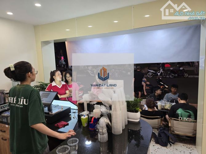 SANG QUÁN CAFE TRƯNG TRẮC, PHƯỜNG 1
